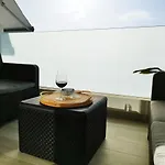 Amplio Y Comodo Apartamento. *