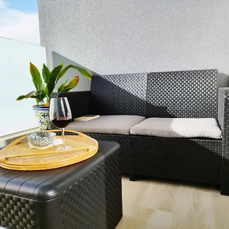 דירה Bright & Spacious 3Br Apt Near Beach, Heated Pool