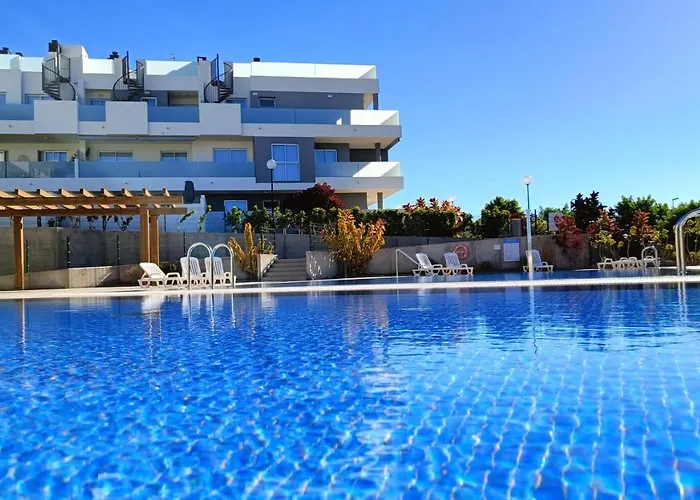 Amplio Y Comodo Apartamento. 公寓 格拉纳迪利亚-德阿沃纳